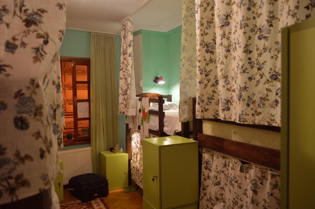 Patio Hostel Tbilisi Ngoại thất bức ảnh