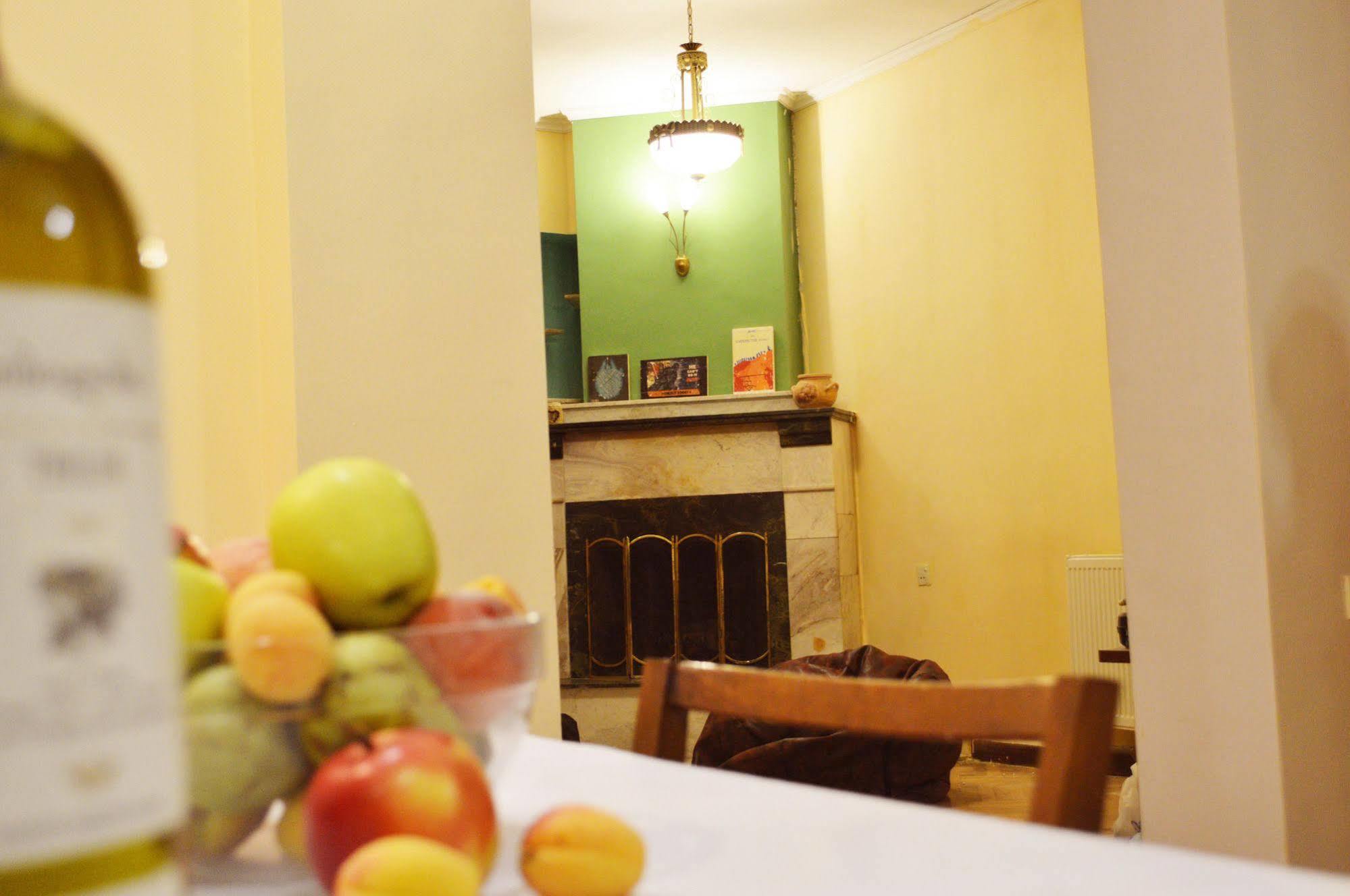 Patio Hostel Tbilisi Ngoại thất bức ảnh